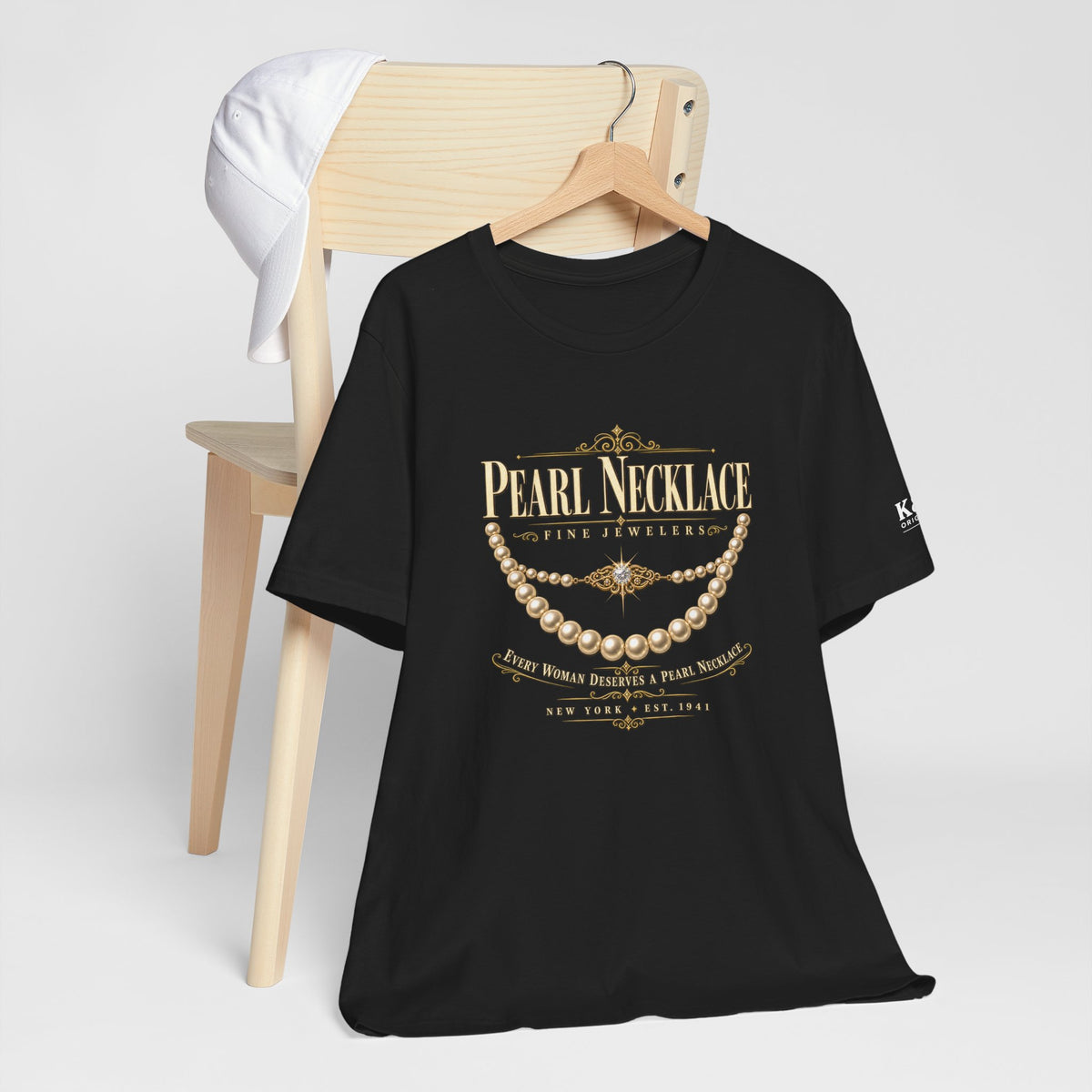 Pearl Necklace Fine Jewelers Vintage Graphic T-Shirt